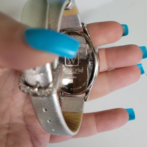 NWT VICTORIA WIECK DIAMOND Light up time watch with leather band. main image 5